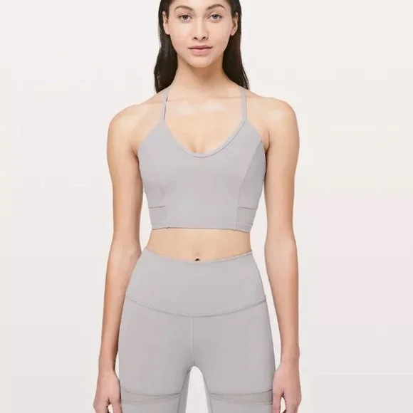 NEW Lululemon Get Strappy Bra Chrome - Picture 2 of 9